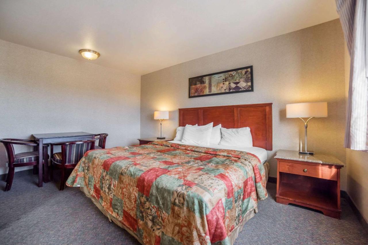 Rodeway Inn & Suites Nampa Extérieur photo