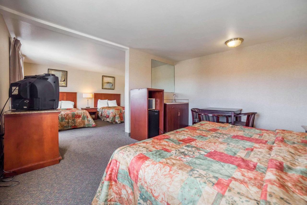 Rodeway Inn & Suites Nampa Extérieur photo
